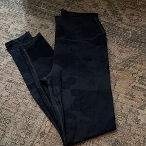 ALO Yoga Black Camo Leggings